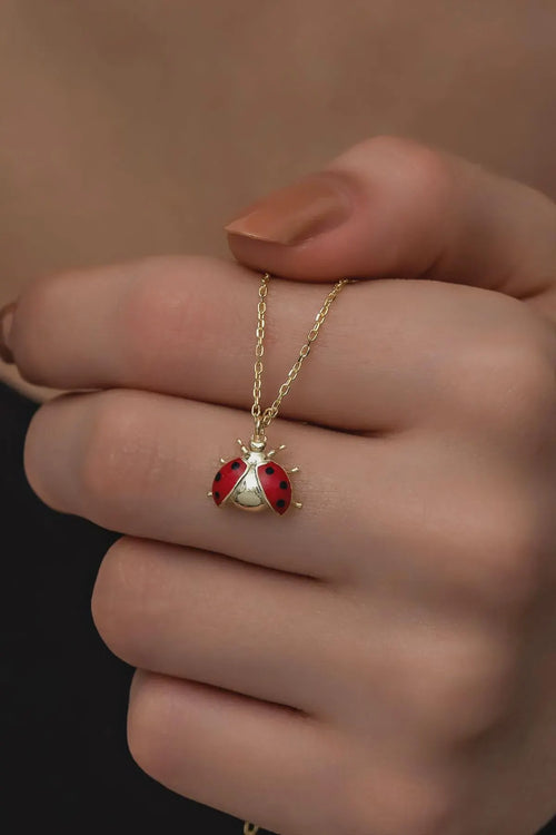 amant-ladybug-from-red-collection